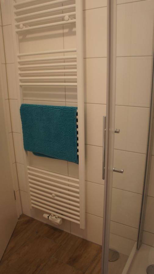 Gaestehaus Am Flughafen Inn Dusseldorf