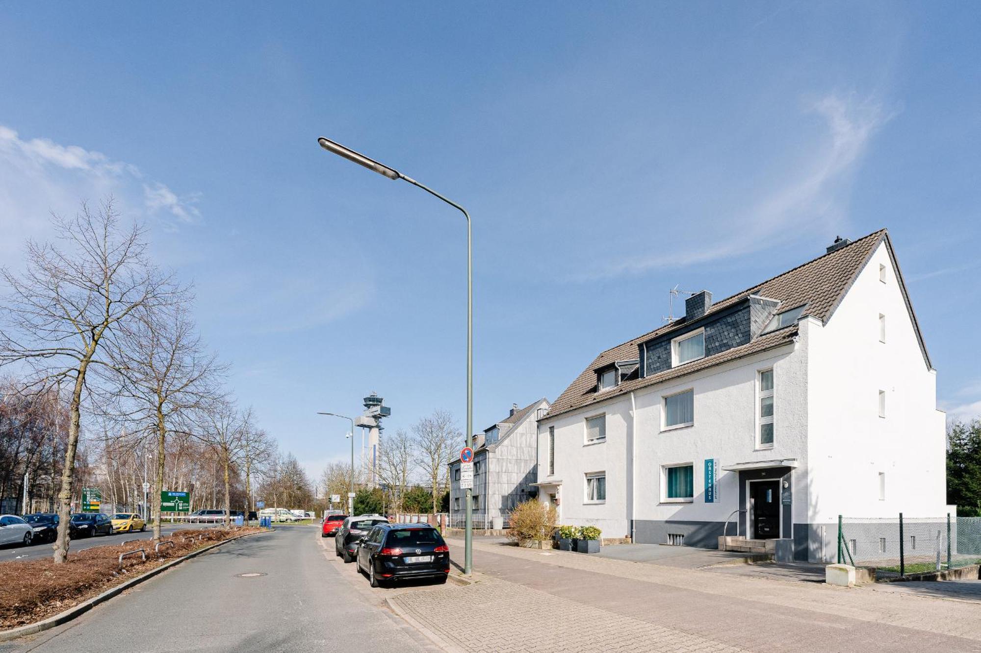 Inn Gaestehaus Am Flughafen
